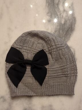Kate Spade 100% Wool Gray Hat With Black Bow